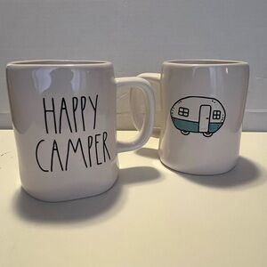 HAPPY CAMPER
White Ceramic Mug Set
RAE DUNN